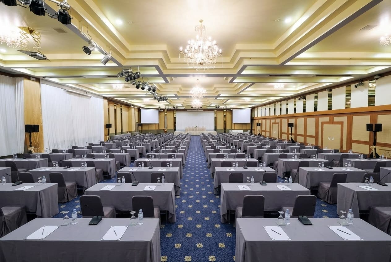 Ballroom Classroom Setup