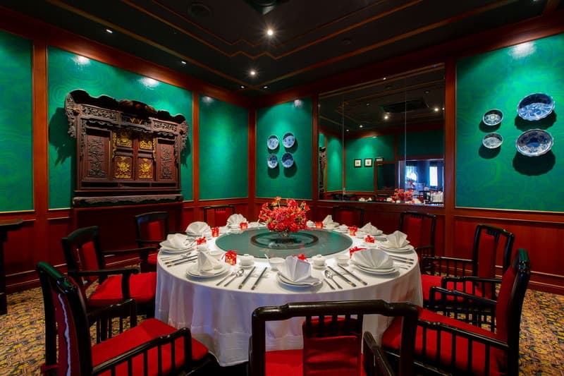 Yan Long Interior