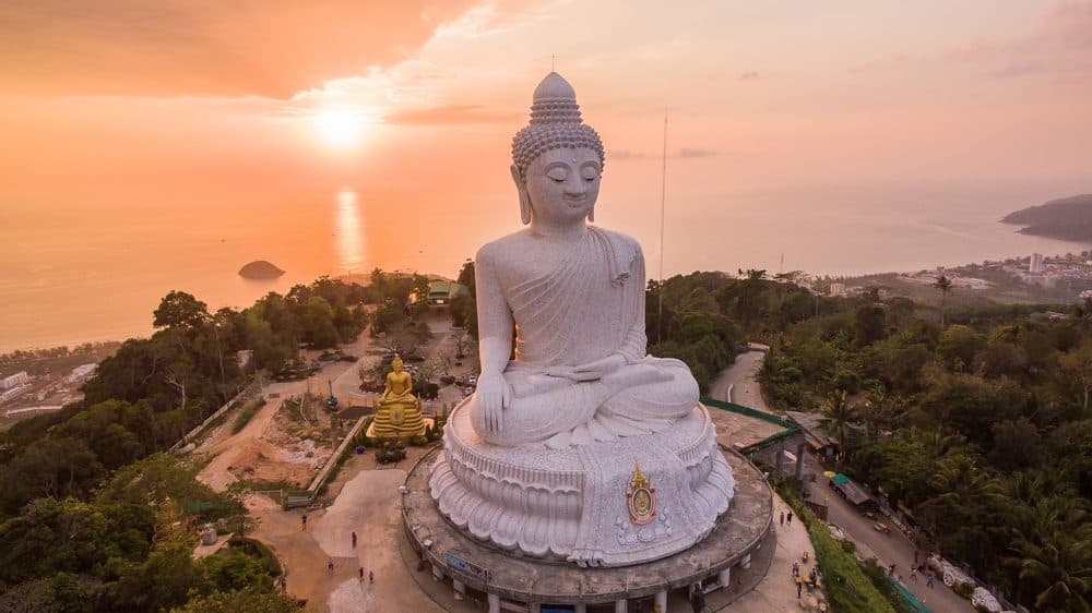 Big Buddha Temple (Phra Phutthamingmongkol Akenakkhiri) 2