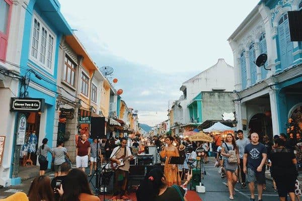 Lard Yai Walking Street Market 4