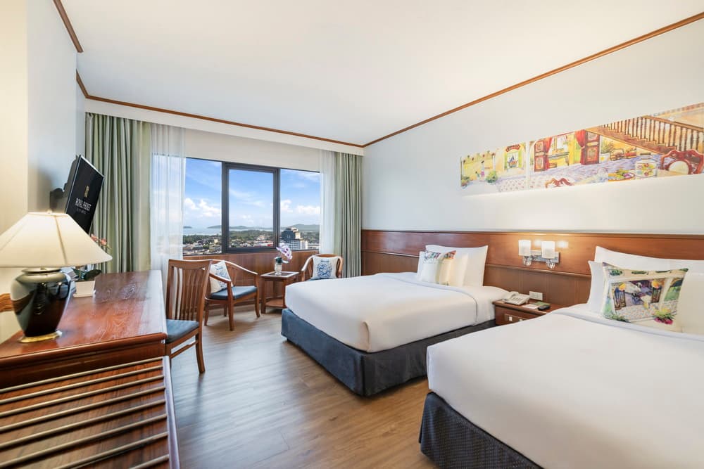 Premier Superior - Partial Sea View