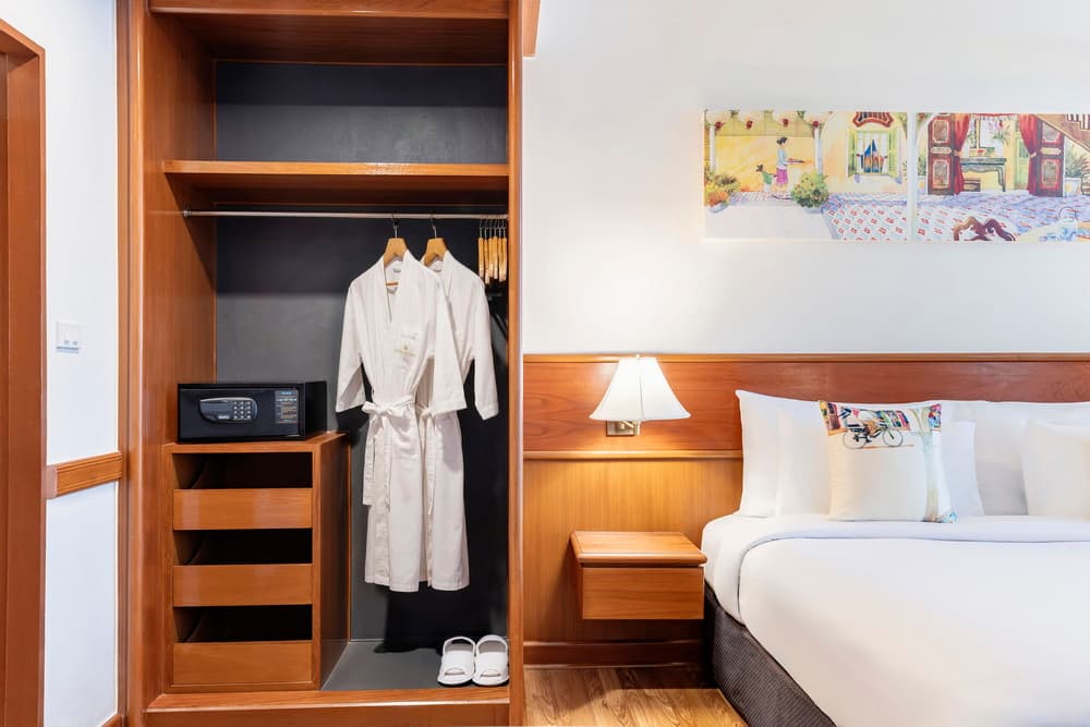 Premier Deluxe Sea View - Details