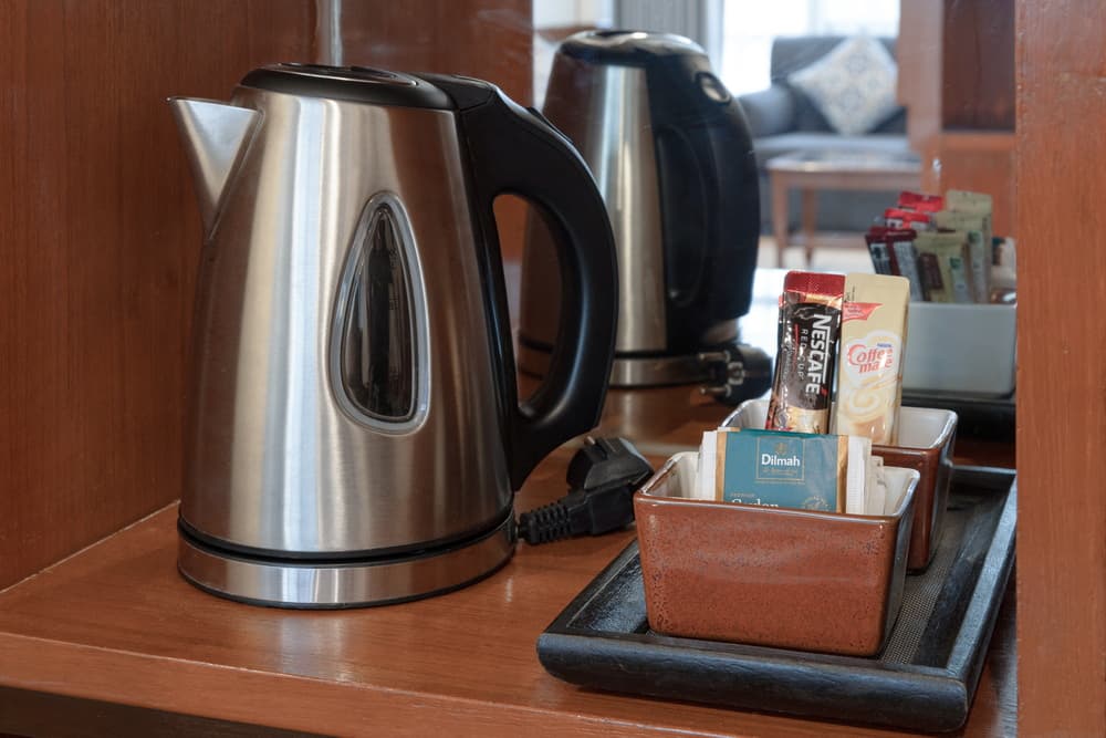 Executive Suite - Workspace