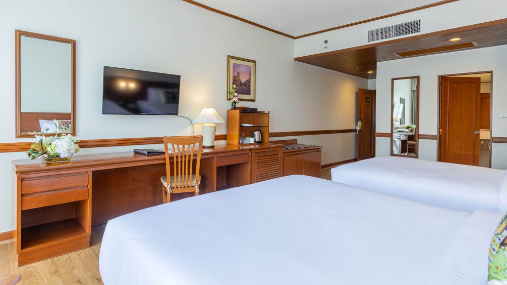 Royal Phuket City Hotel : Superior Room 2